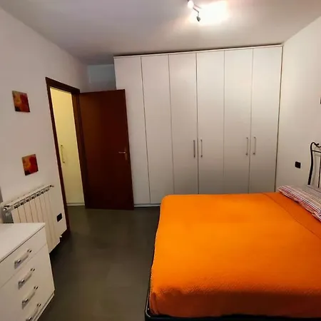 Claudia - Centro * Luino